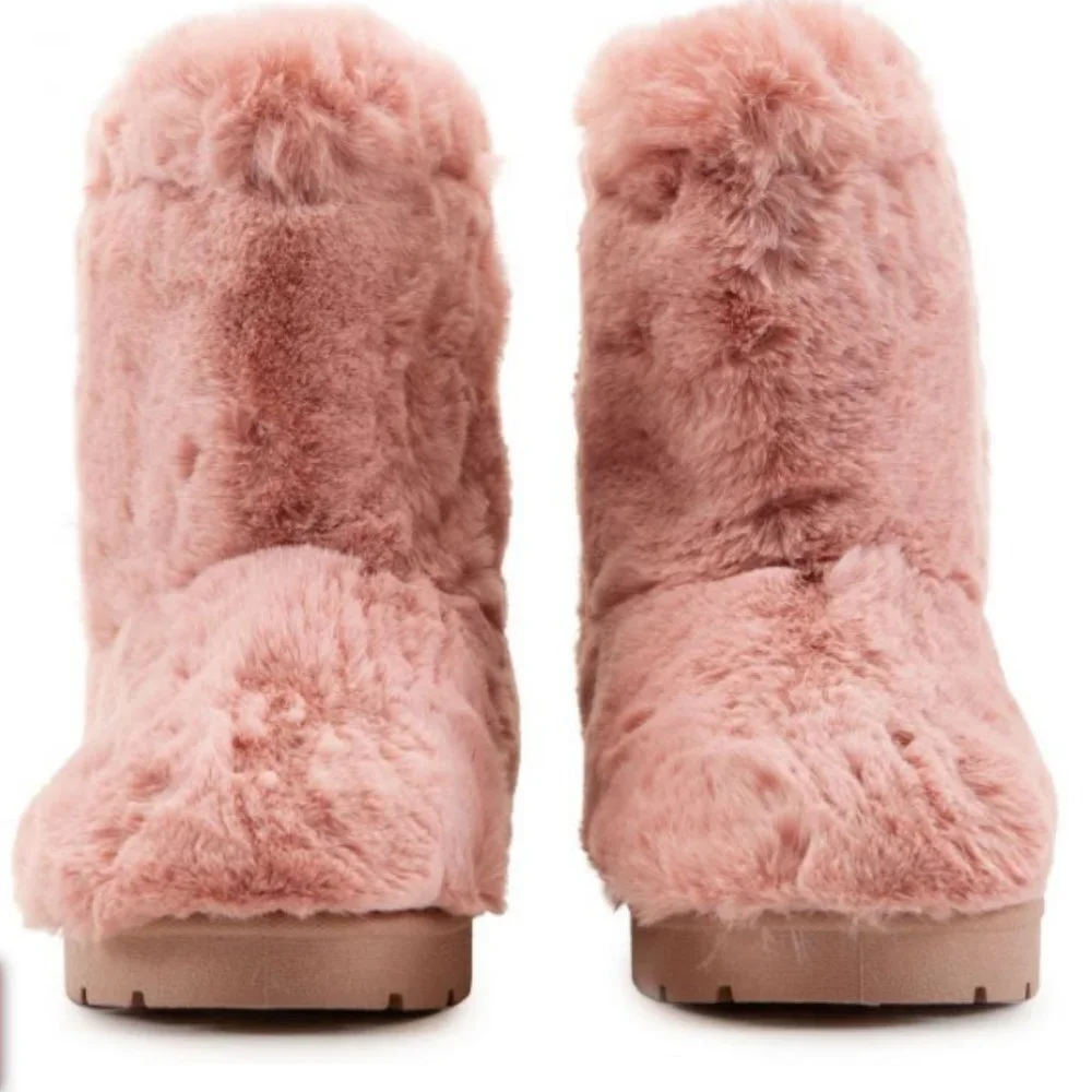 FROZEN-26 FUR BOOTS Women – Blush Fur